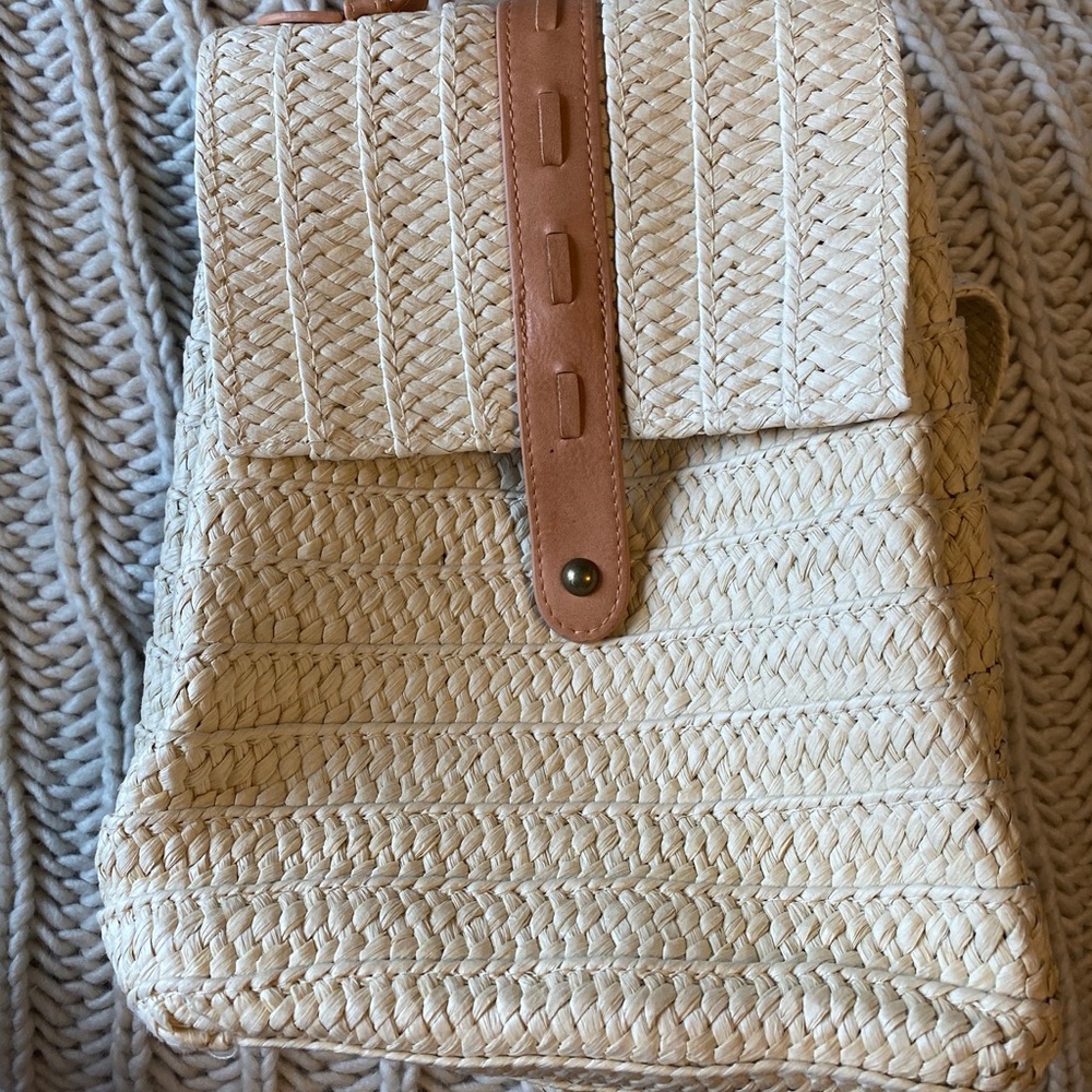 Universal thread bag